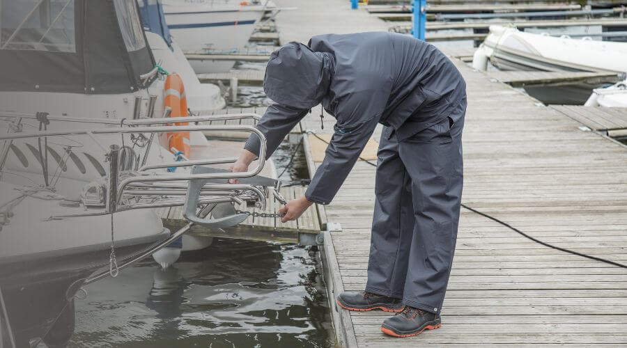 Why choose water damage restoration service for commercial flood cleanup in Tacoma